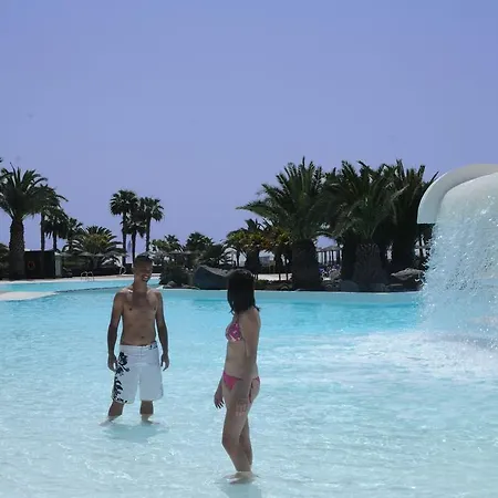 Beatriz Costa & Costa Teguise