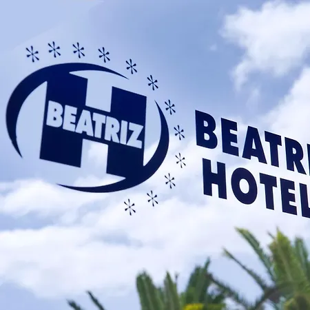 호텔 Beatriz Costa & 4*