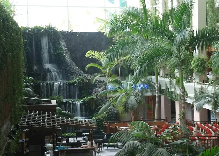 Hotel Beatriz Costa & 4*