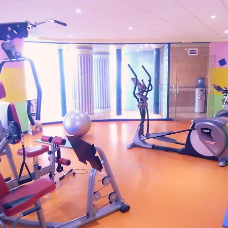 Beatriz Costa & קוסטה טגוויסה