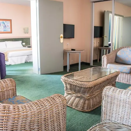 贝特丽斯科斯塔spa酒店 4*