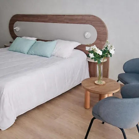 Beatriz Costa & קוסטה טגוויסה