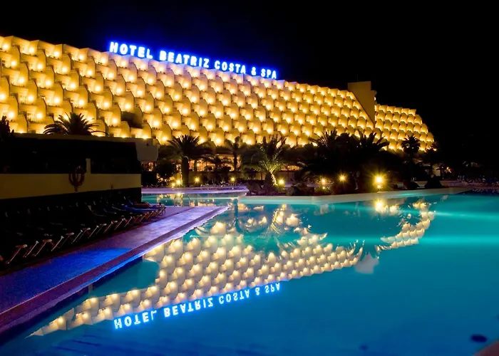 Beatriz Costa & מלון 4*
